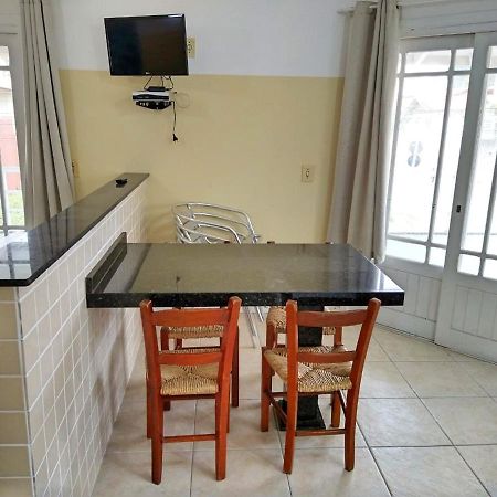 Ap. 1 & 2 Dorm. Res. Ilha Das Galés Apartman Bombinhas Kültér fotó